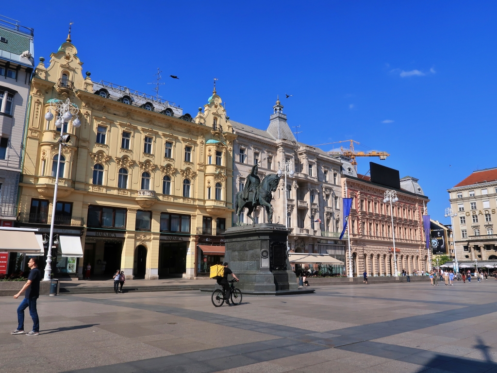 Jelasics tér, Zágráb