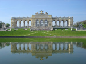 Schloss_Schönbrunn_Gloriette_300x224
